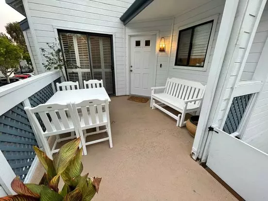 **coming Soon** 2-level Loft Condo With Resort-style Amenities! Apartment for rent in Irvine, CA **coming Soon** 2-level Loft Condo With Resort-style Amenities! Apartment for rent in Irvine, CA
