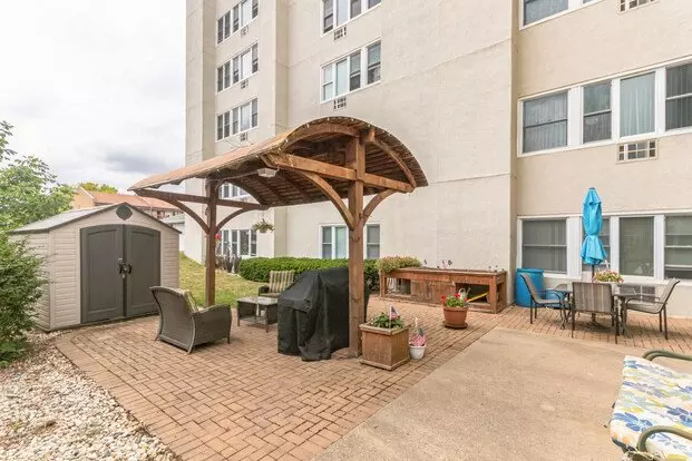 Jenor Towers Apartment for rent in Platteville, WI