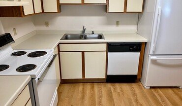 Breezewood Village II Apartment for rent in Hartland, WI