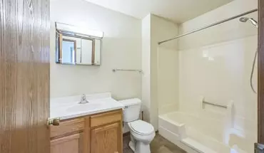 5 of 29 Central WI East Apartment for rent in Oshkosh, WI