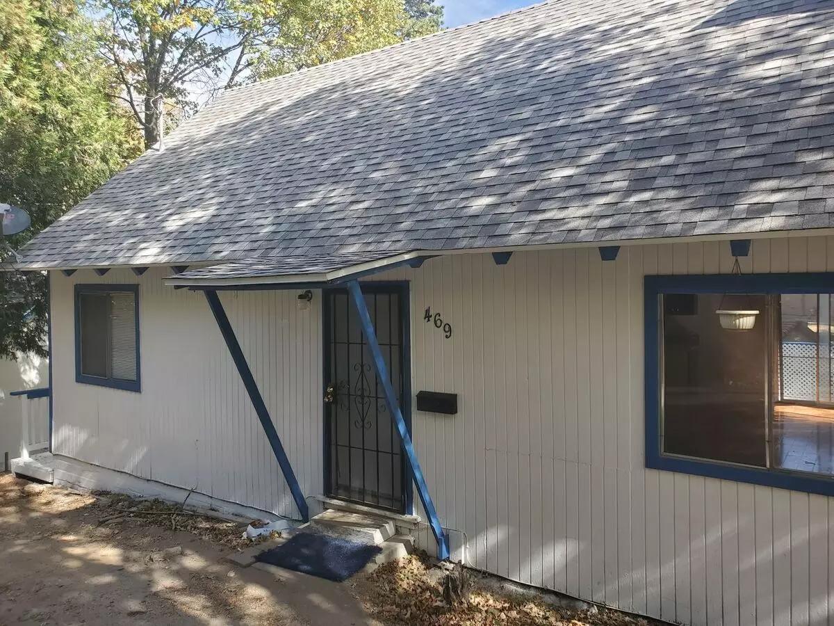 Four Bedrooms House for rent in Crestline, CA