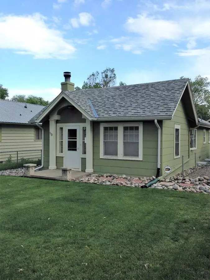 Charming 2 Bedroom Home Near Pioneer Park, Hospitals & Schools! House for rent in Billings, MT