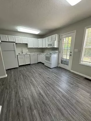 3616-3618 Thornhill-stewardship Apartment for rent in Lafayette, IN