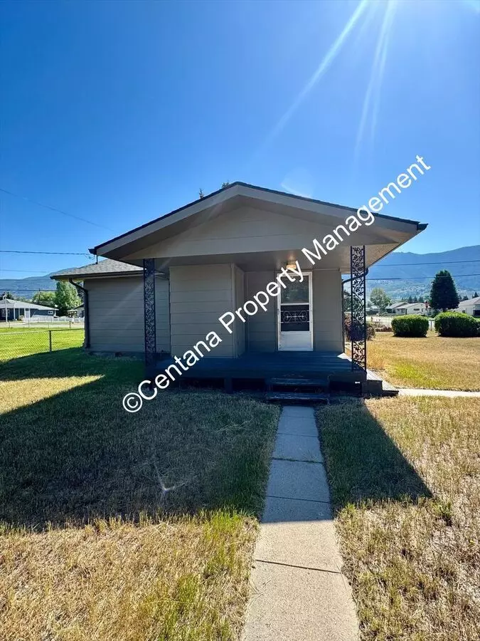 1 Bed 1 Bath Located In The Flats House for rent in Butte, MT