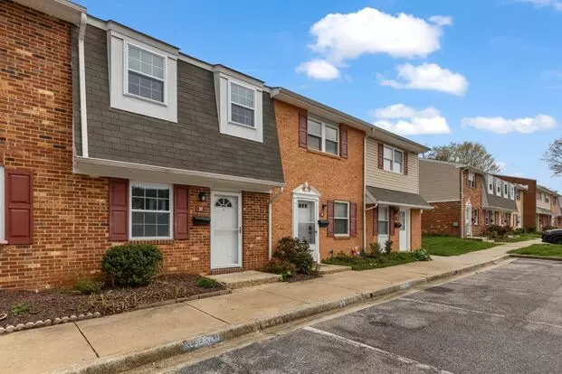 Renovated Hilltop Village Townhouse-available 8/1/25 Apartment for rent in Annapolis, MD