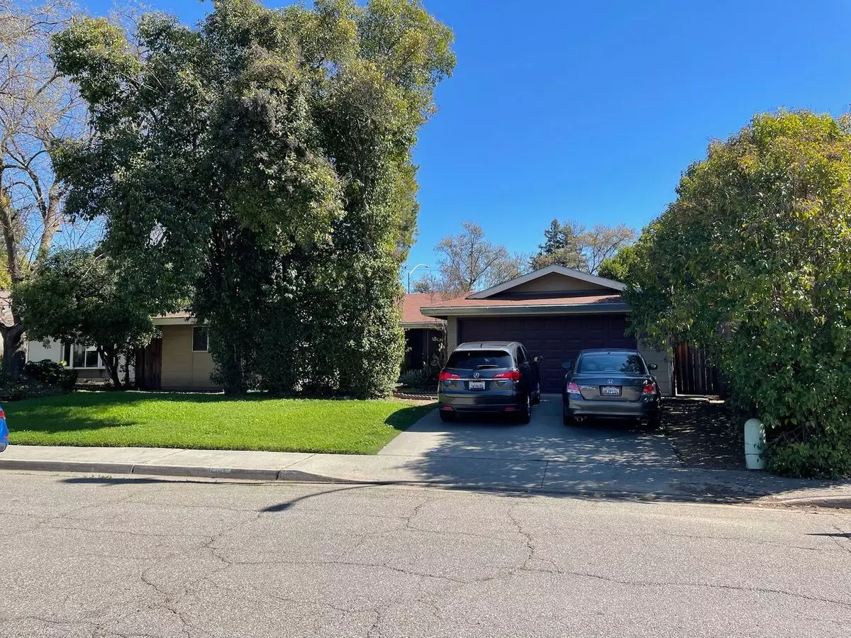 Spacious 3 Bedroom Home In South Davis House for rent in Davis, CA