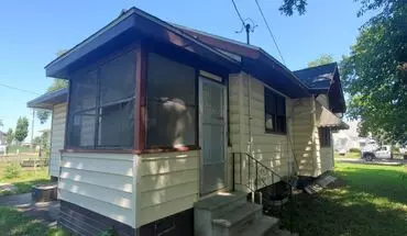 2 of 33 2847 E 4th St House for rent in Waterloo, IA