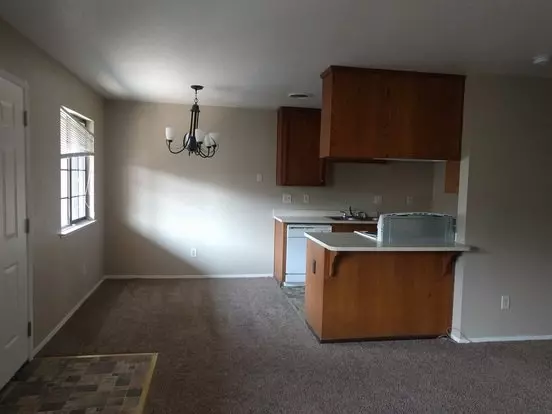 1190 Kenwood Ave Apartment for rent in Turlock, CA