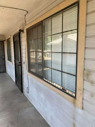 1190 Kenwood Ave Apartment for rent in Turlock, CA