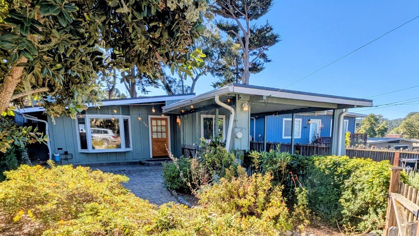 Bright And Cozy 3 Bedroom Home In Pacific Grove Apartments Pacific ...