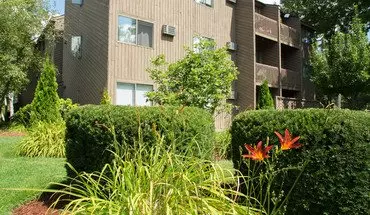 3 of 16 10 Center St Apartment for rent in Merrimack, NH