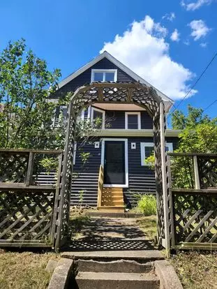 94 Rhodes Ave Apartment for rent in Akron, OH