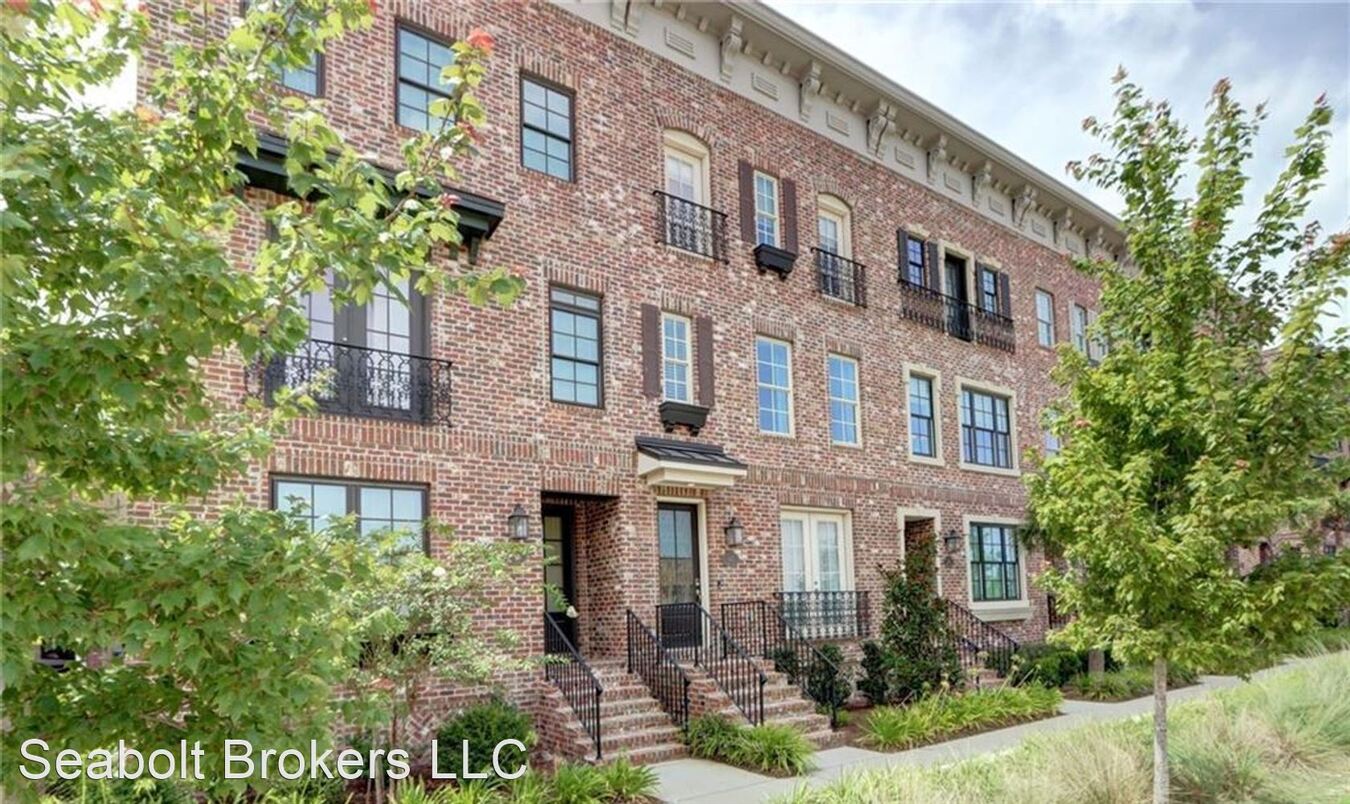 437 Port St Savannah, GA House for Rent Rentable