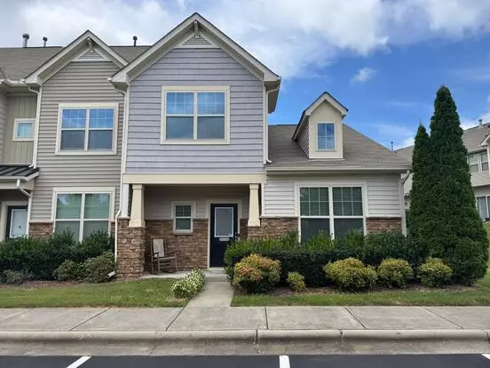 Bright & Spacious End Unit In Thompson Ridge Apartment for rent in Durham, NC