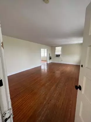 1020 Short St Apartment for rent in New Orleans, LA