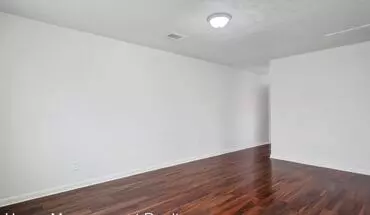 5 of 8 1944 Philip St Apartment for rent in New Orleans, LA