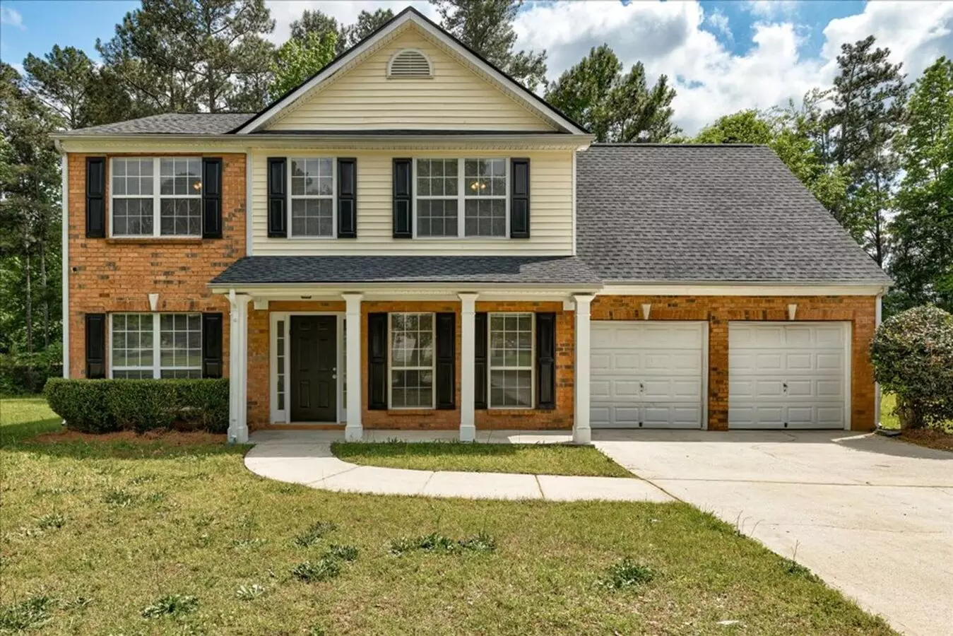 Welcome To This Stunning 3-bedroom, 2.5-bathroom Home Located In The Beautiful Hampton, Ga. House for rent in Hampton, GA