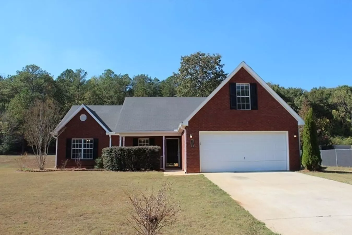 Welcome To This Stunning 3-bedroom, 2-bathroom Home Located In The Charming City Of Covington, Ga. House for rent in Covington, GA