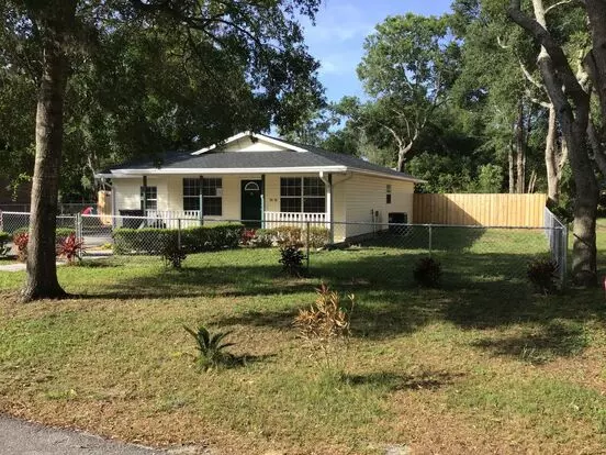601 SW Naha St Apartment for rent in Keystone Heights, FL