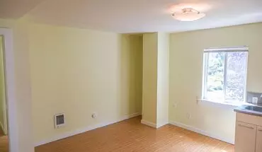 4 of 11 Bright Top-floor, 2 Bedroom Apartment In Magnolia! Apartment for rent in Seattle, WA