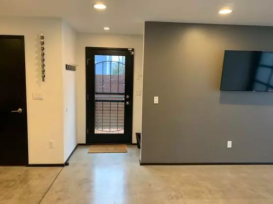 Industrial Townhome In South Park 2 Bed +loft/bonus And 2.5 Bath! Truly A Must See ! Apartment for rent in Seattle, WA Industrial Townhome In South Park 2 Bed +loft/bonus And 2.5 Bath! Truly A Must See ! Apartment for rent in Seattle, WA