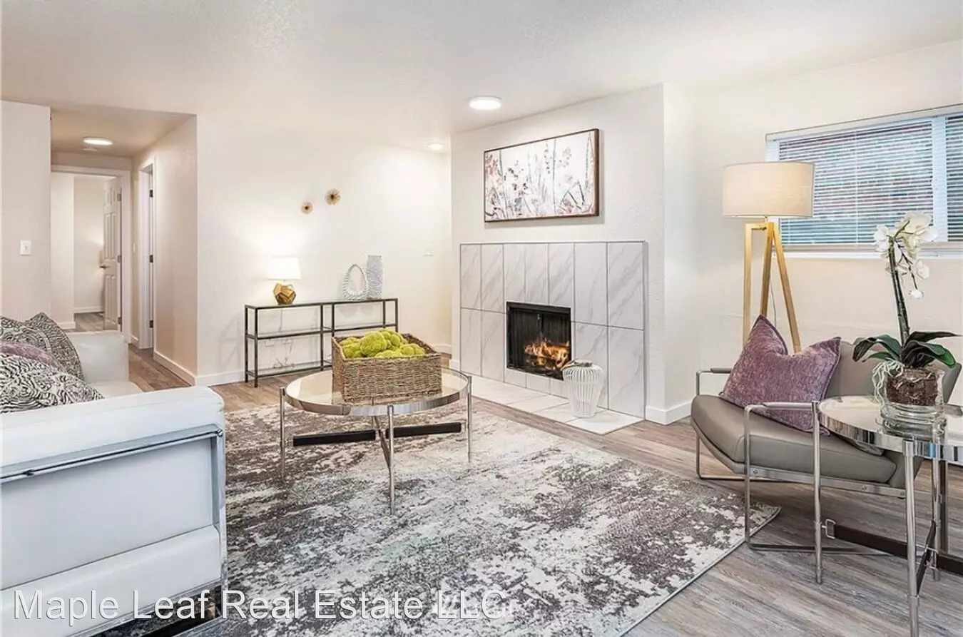 Light Filled Remodeled Condo W/ Fireplace - Queen Anne Apartment for rent in Seattle, WA