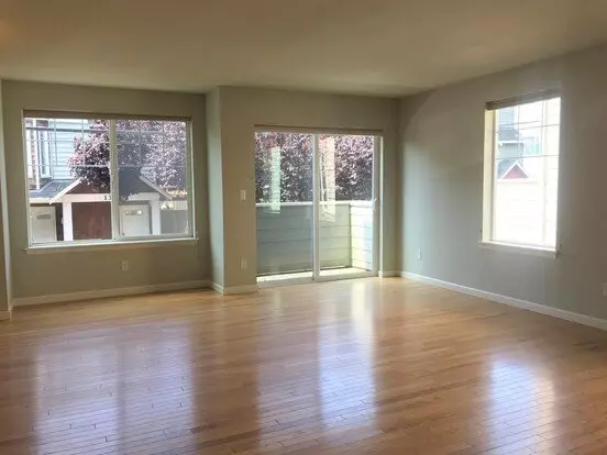 Beautiful Townhouse Near Green Lake Apartment for rent in Seattle, WA