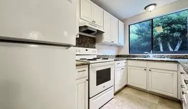 3 of 22 Pet Friendly Hawaii Kai Townhouse With A/c House for rent in Honolulu, HI