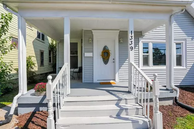 Modern 3-bedroom Gem Near Downtown Indianapolis Apartment for rent in Indianapolis, IN