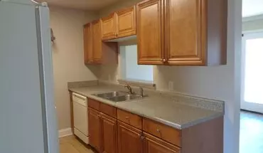 3 of 23 Great Location / Close To Hwy 85 & I-10 House for rent in Crestview, FL