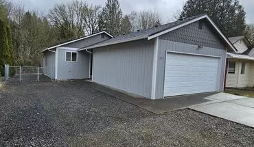 2 of 11 Port Orchard Rambler House for rent in Port Orchard, WA