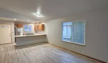 5 of 11 Port Orchard Rambler House for rent in Port Orchard, WA