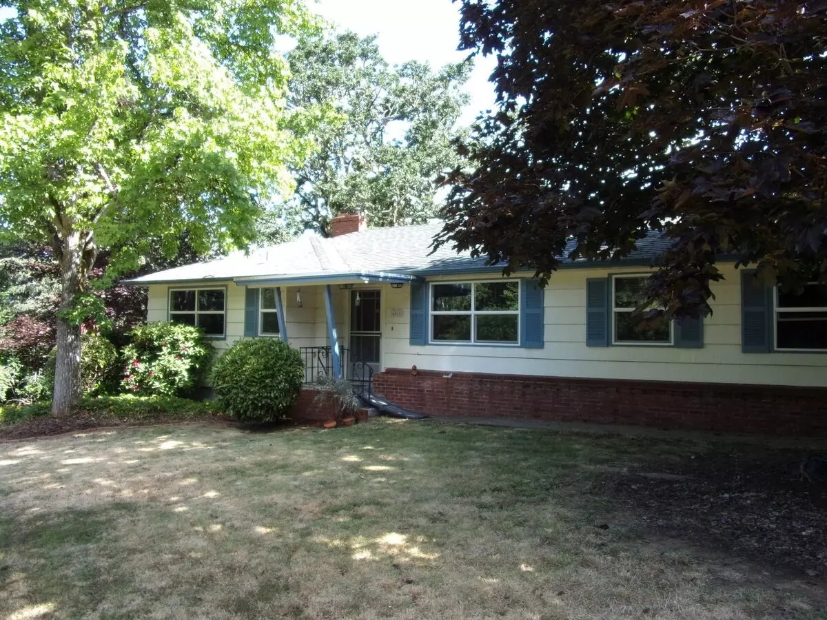 Delightful Single Level Home By The Country Club. House for rent in Corvallis, OR