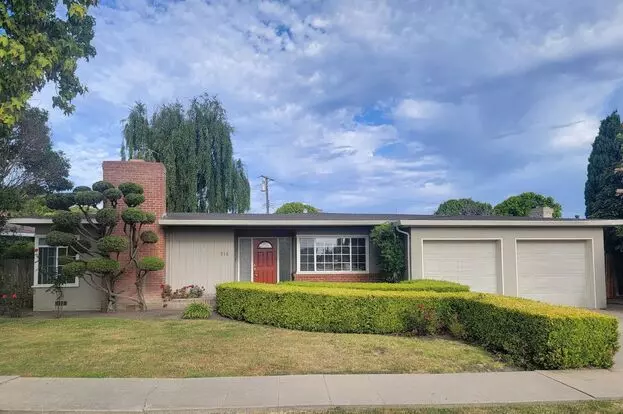 Beautiful Home In South Salinas! Apartment for rent in Salinas, CA