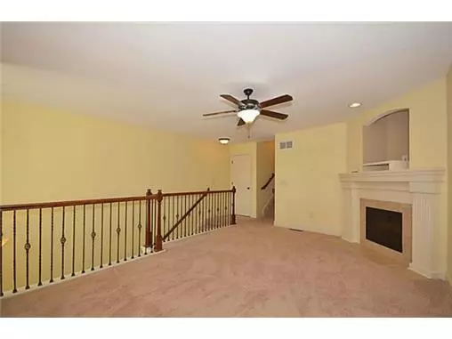 2 Bedroom, 2 Bathroom Oak Valley Townhouse With 1 Garage House for rent in Platte City, MO