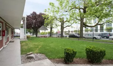 5 of 19 The Grove Apartment for rent in Tacoma, WA