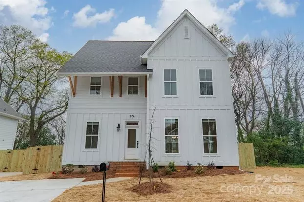 Stunning New Construction - 4 Bed, 2.5 Bath Home W/ Airy, Open Floorplan Apartment for rent in Belmont, NC