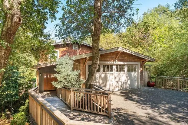 Craftsman 5bd / 3.5ba Home On Desirable Culloden Park Road In Sun Valley Apartment for rent in San Rafael, CA