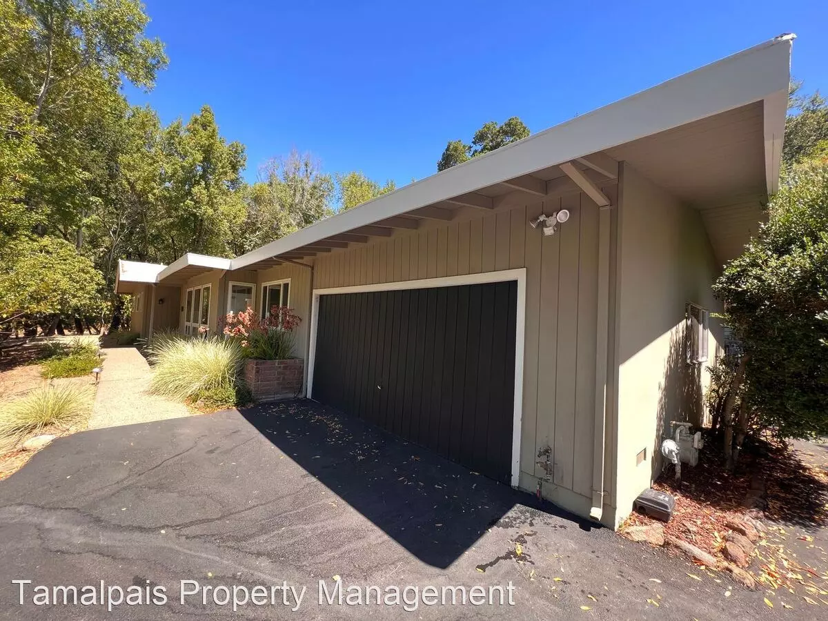 Stylish Four Bedroom Rancher In Laurel Grove Ross House for rent in Ross, CA