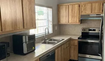 5 of 14 House In Seville Place - Hialeah House for rent in Hialeah, FL