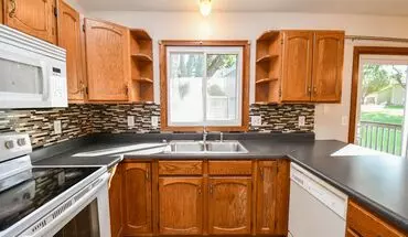 5 of 42 705 N Montgomery Ct House for rent in Sioux Falls, SD