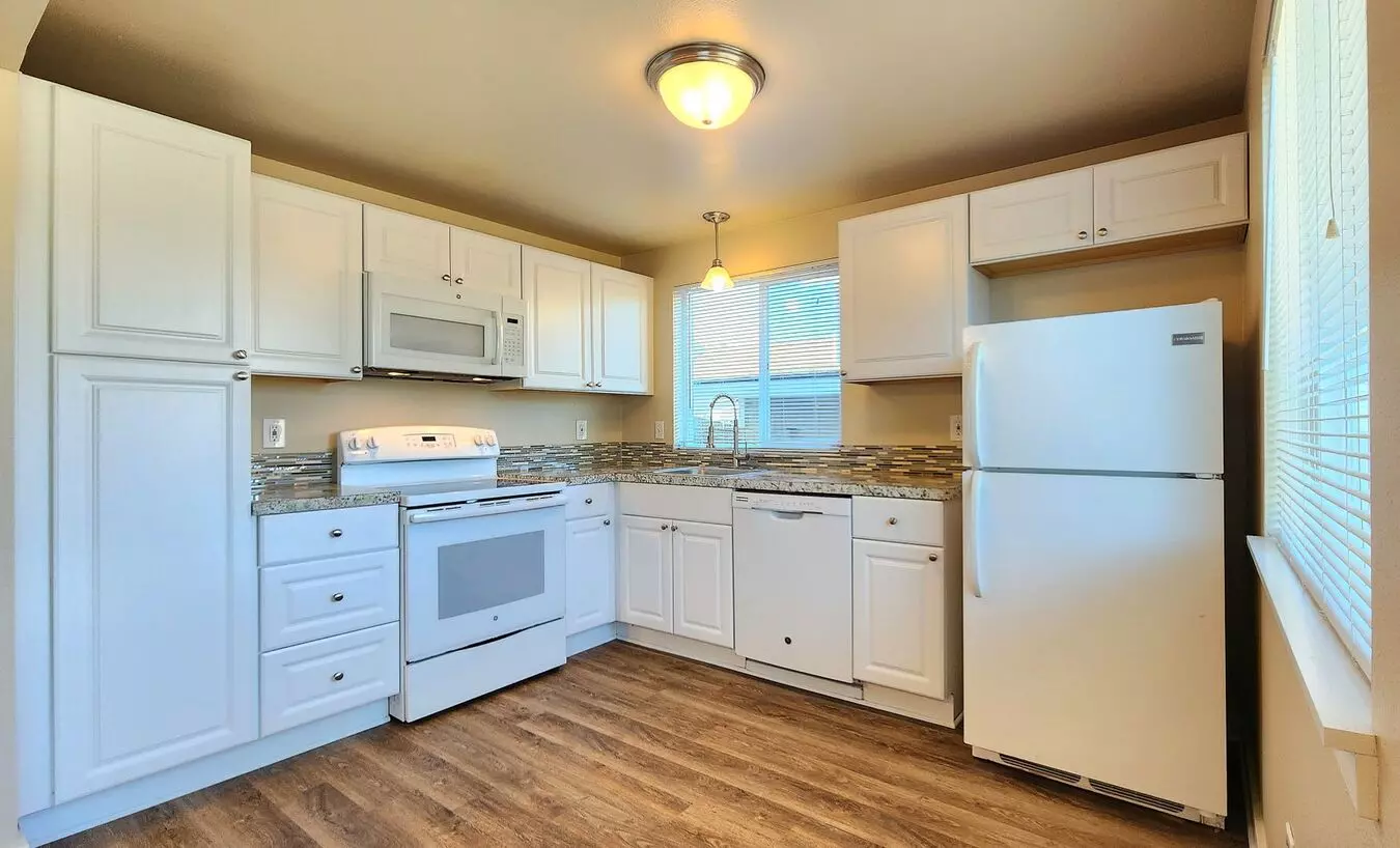Aa Cedar Investments Llc Apartment for rent in Everett, WA