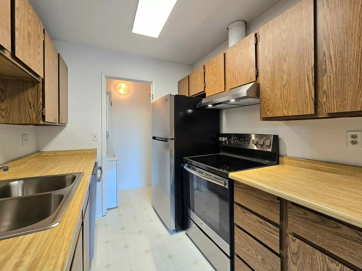 1 Bedroom Condo In Bothell Apartment for rent in Bothell, WA