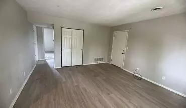 3 of 7 Hm 3240 Heatherton- For Sale Jill Carstens Apartment for rent in Davenport, IA