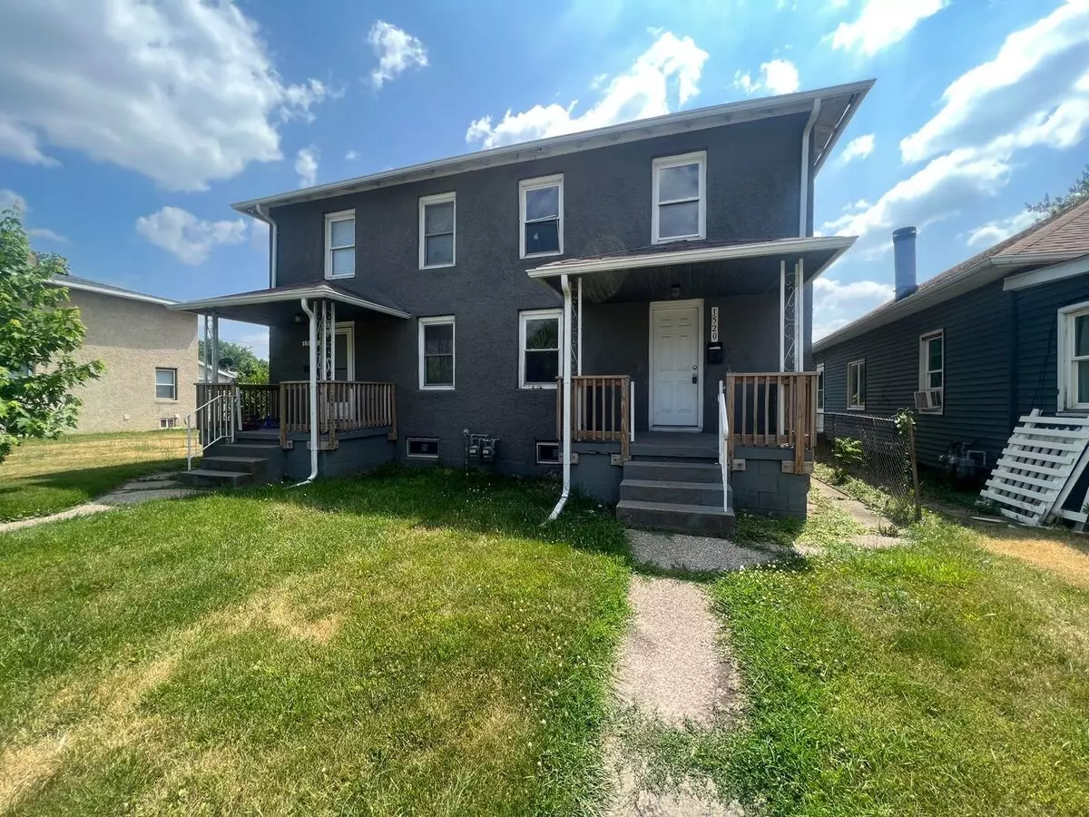 Hm 1520/1522 8th Ave- Pending Sale Katy Gladkin Apartment for rent in East Moline, IL
