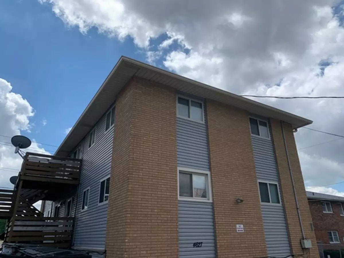 Knoll Crest - Bldg 5 Apartment for rent in Moline, IL