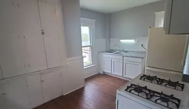 4 of 19 1845 14Th Ave Apartment for rent in Moline, IL