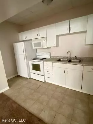 Hm Darling Marks Commons Apartment for rent in East Moline, IL Hm Darling Marks Commons Apartment for rent in East Moline, IL