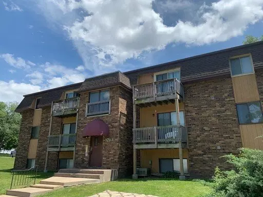 Timber Knoll - 3743 Apartment for rent in Moline, IL