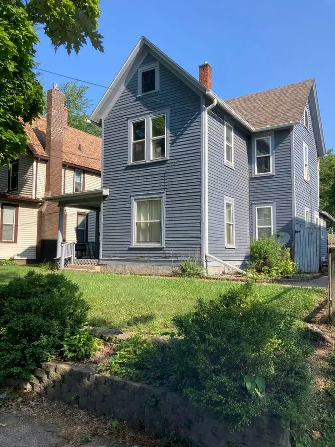 1845 14Th Ave Apartment for rent in Moline, IL